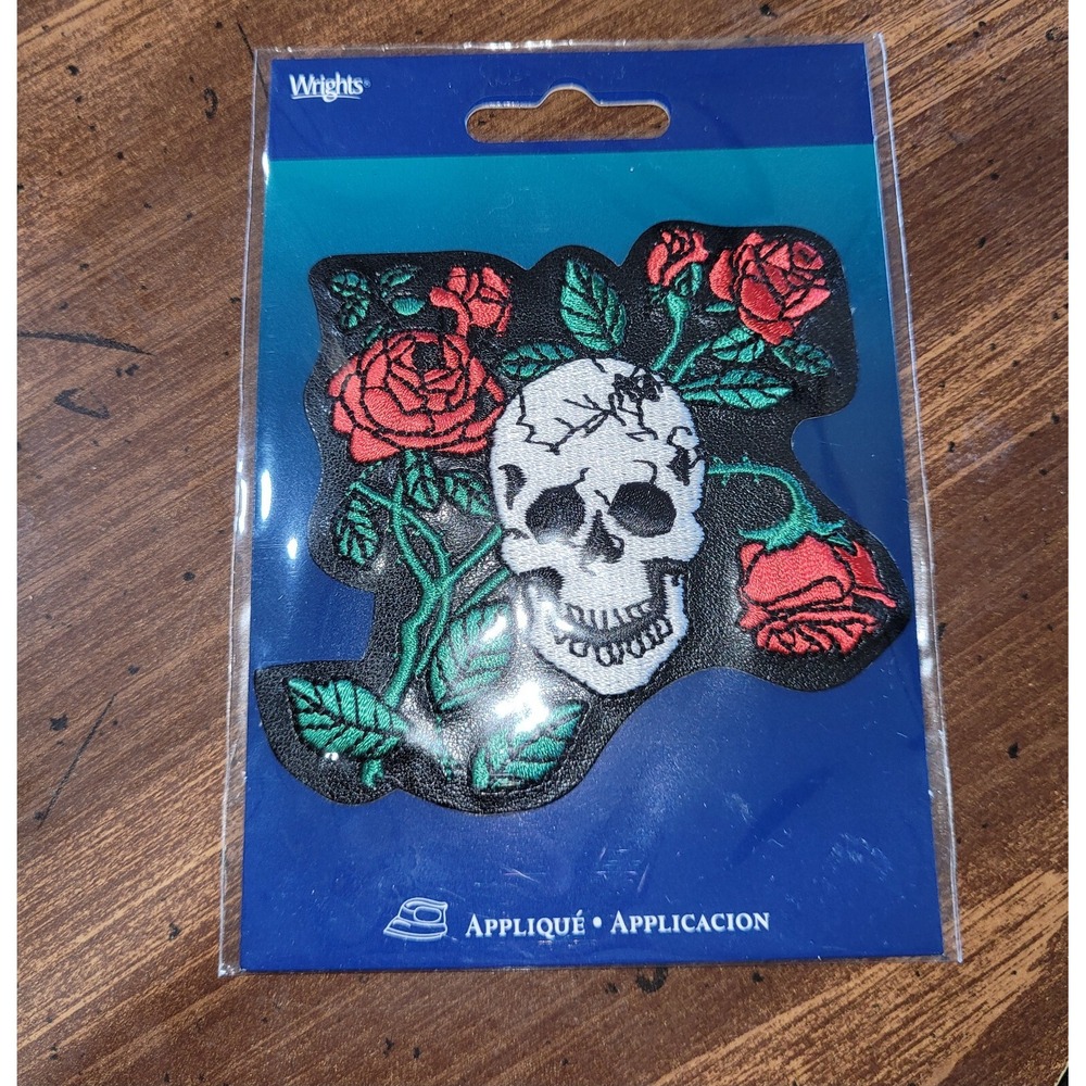 Wrights Skull and Roses Applique NIP Iron On